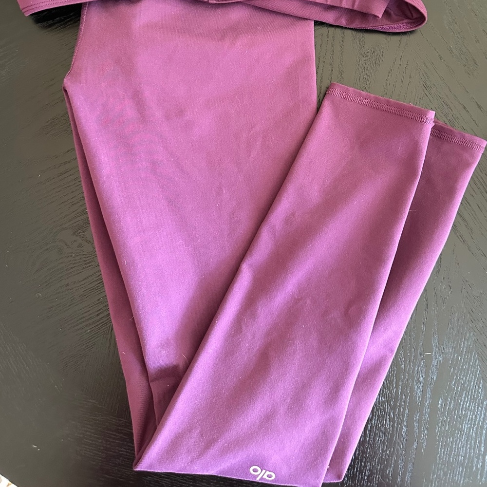 Alo Yoga High-Rise Plum Leggings & Bra Set Brand New Never Worn
